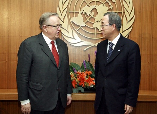 Martti Ahtissari i Ban Ki-Moon